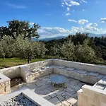 Thomaso Villa