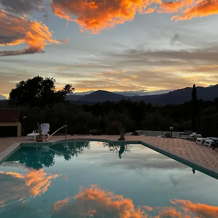 Thomaso - Private Pool & Garden - Panoramic View Triei