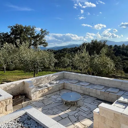Thomaso - Private Pool & Garden - Panoramic View Villa