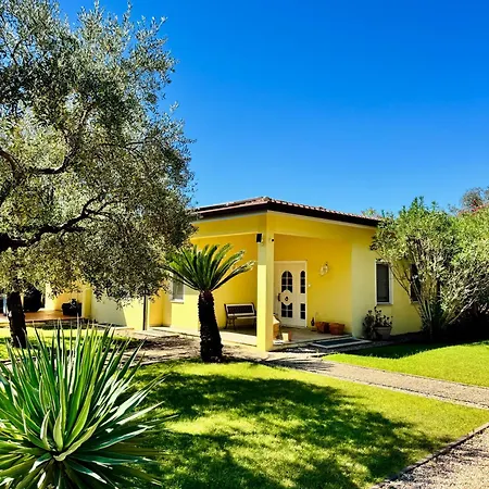 Thomaso - Private Pool & Garden - Panoramic View Triei